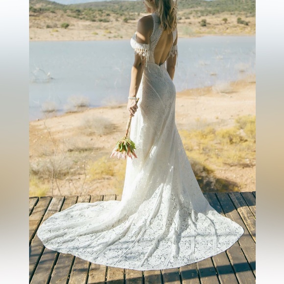 Rish Bridal Rio Wedding Dress - size 8 - Picture 7 of 12